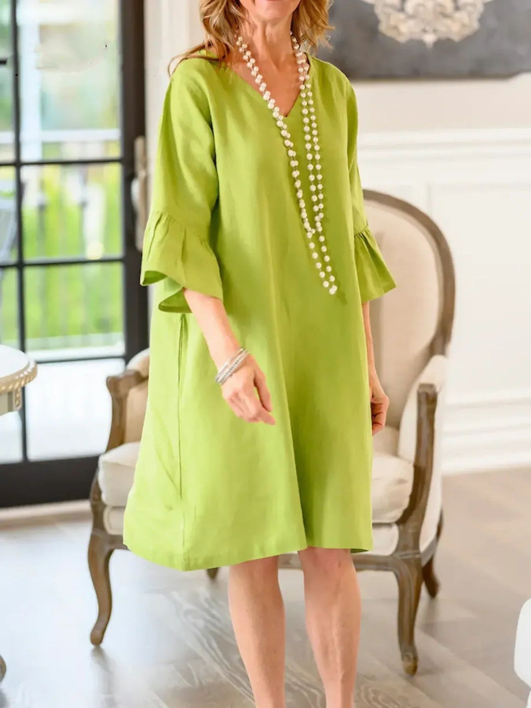 Damen Hüftlanges Freizeitkleid mit modernen Rüschendetails EB