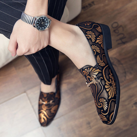 Herren eleganter Slip-On Loafer mit dekorativem Metalldetail, spitzer Form und gepolstertem Komfortfußbett EB