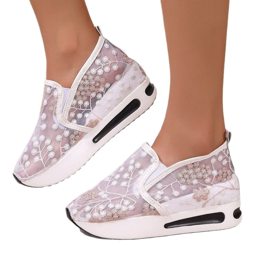 Damen Elegante und luftige Sneakers mit floraler Bestickung EB