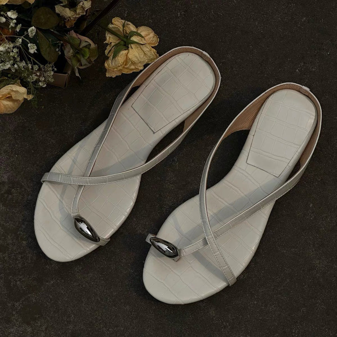 Damen Zehentrenner-Sandalen mit elegantem Riemendesign und modischem Schmuckdetail EB