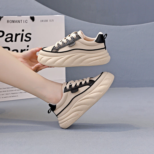 Damen Sneakers mit hohem Plateau und innovativem Design EB