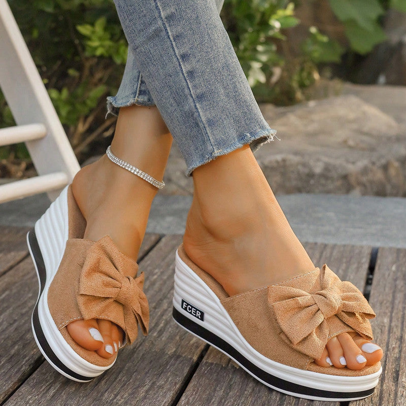 Damen Plateausandalen mit modischer Schleifenapplikation und komfortabler Sohle EB
