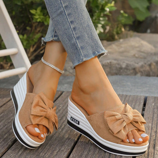 Damen Plateausandalen mit modischer Schleifenapplikation und komfortabler Sohle EB