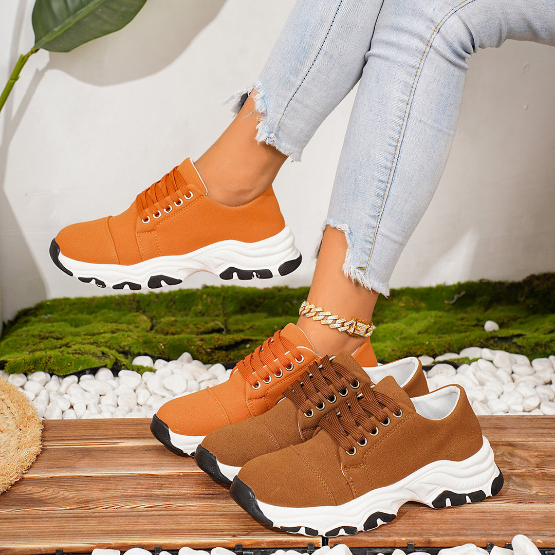 Damen sportliche Sneakers mit dynamischem Profil und atmungsaktivem Obermaterial EB