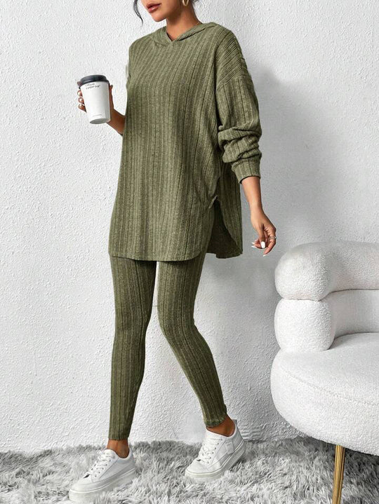 Damen lässiges Lounge-Outfit mit oversized Pullover und Leggings EB