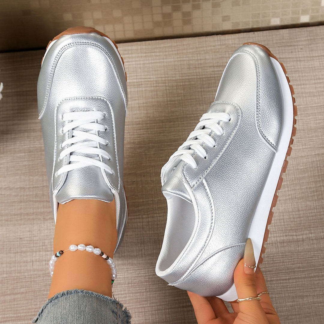 Damen  leichte Schnür-Sneaker aus Kunstleder mit gepolstertem Komfortfußbett und profilierter Gummisohle EB