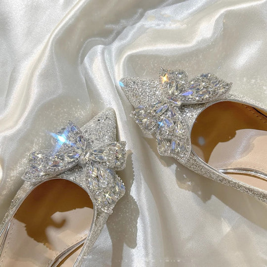 Damen spitze High Heels mit funkelndem Strass und großem Schleifenakzent EB
