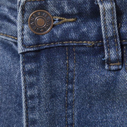Herren Slim Fit Jeans im zeitgemäßen Design EB