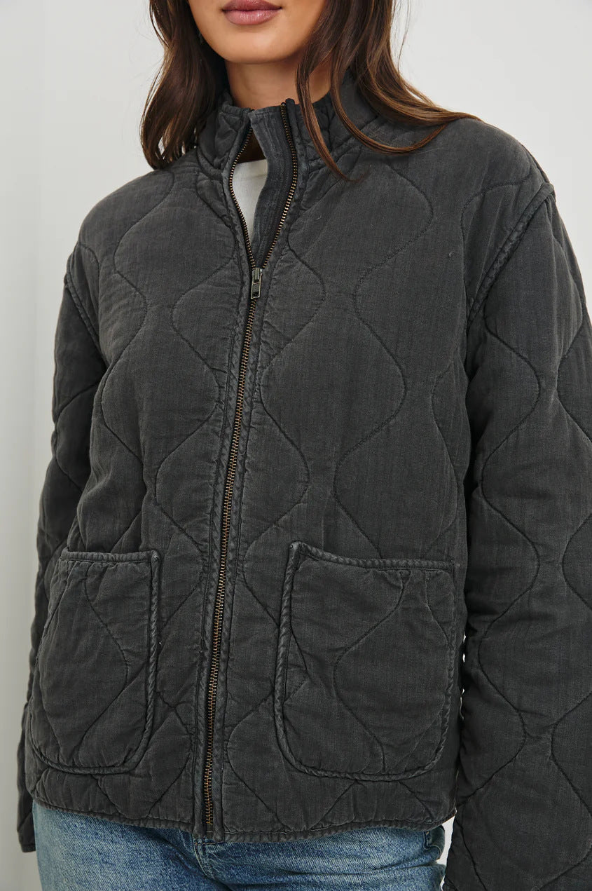 Damen gesteppte Utility-Jacke mit praktischen Taschen und hohem Kragen EB