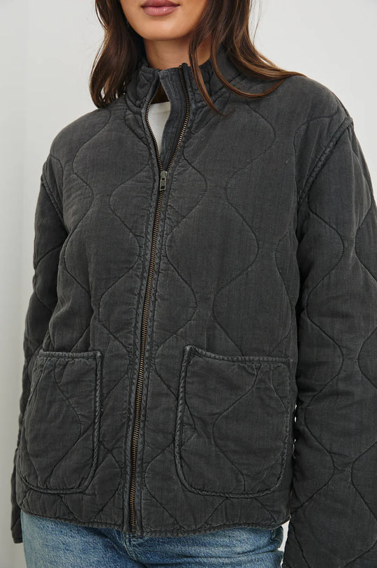 Damen gesteppte Utility-Jacke mit praktischen Taschen und hohem Kragen EB