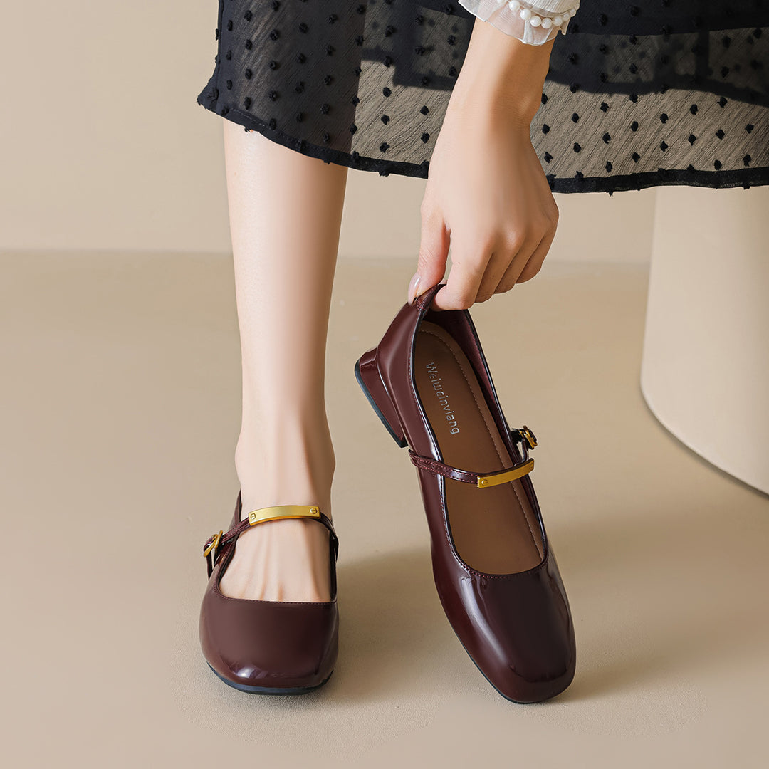 Damen Ballerinas mit modischem Riemchen und glänzendem Lackfinish EB