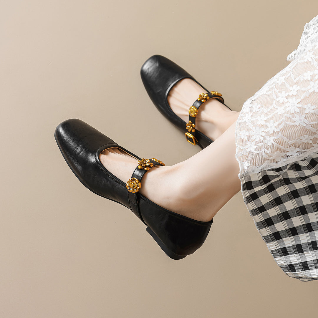 Damen Ballerinas mit dekorativem Riemchen und Blumenakzenten EB
