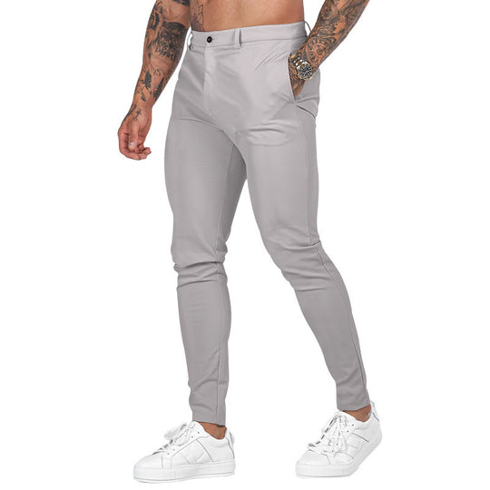 Herren nan Slim-Fit Stretch-Chino mit schmal zulaufendem Bein und dezenten Eingrifftaschen EB