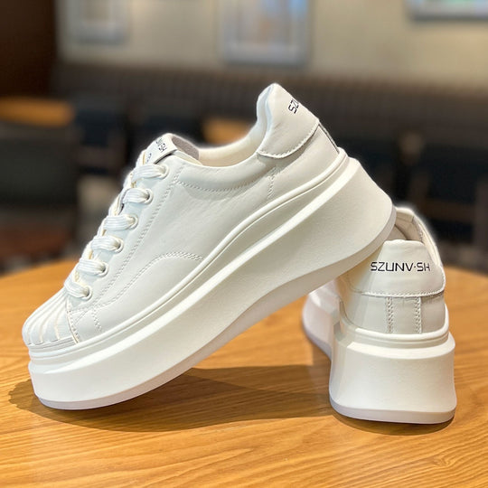 Damen Sneaker mit modischem Plateau und plissierter Vorderkappe EB