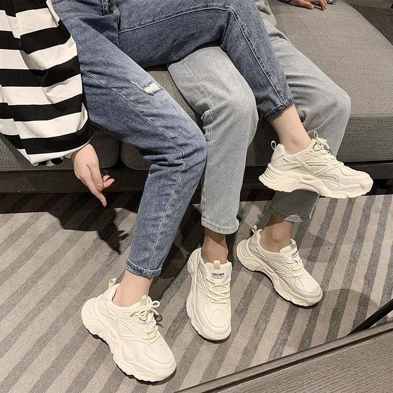 Unisex auffällige Chunky-Sneaker mit atmungsaktivem Mesh-Obermaterial, gepolsterter Fersenkammer und profiliertem Plateau-Absatz EB