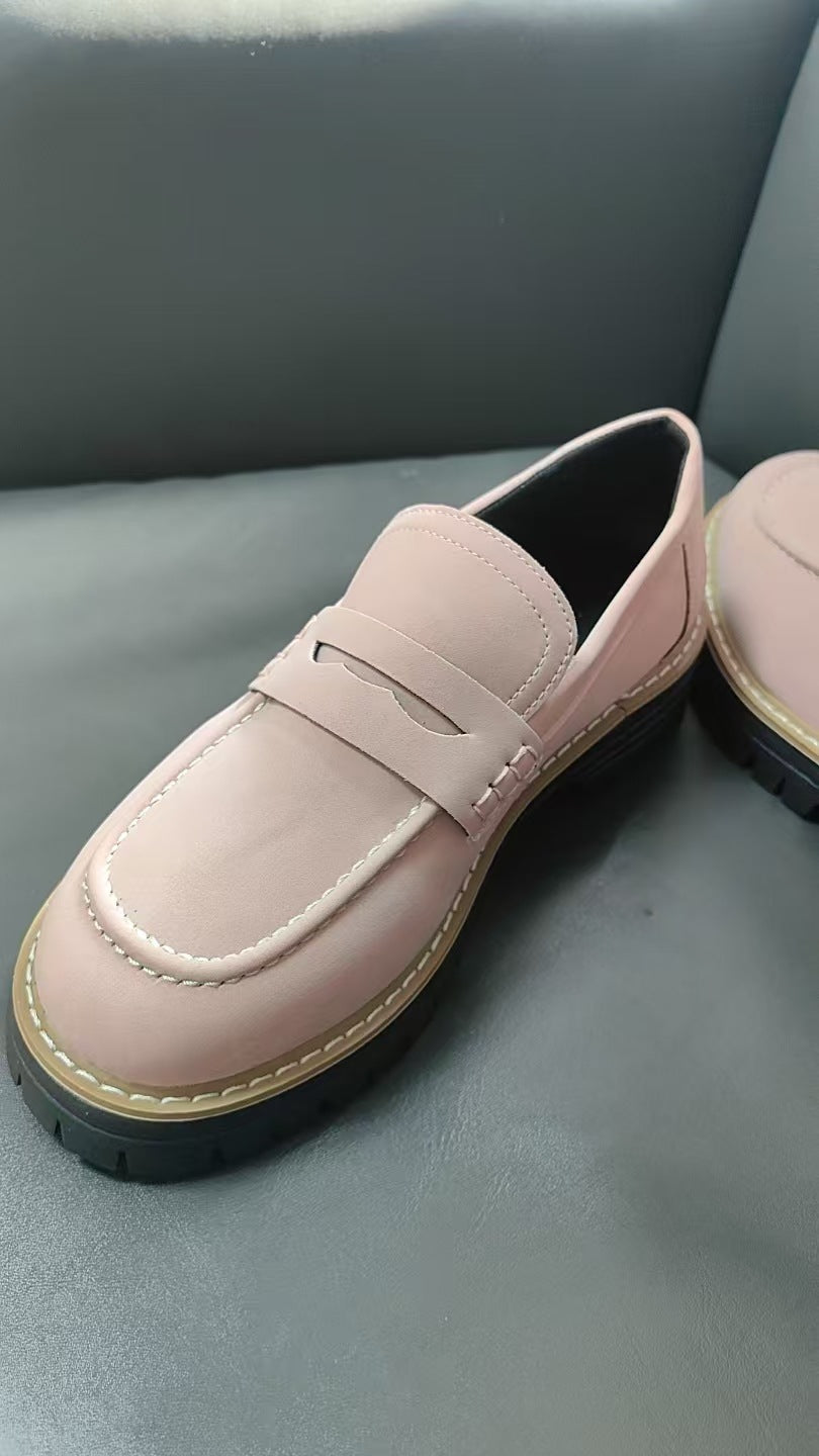 Damen Robuste Penny-Loafer mit profilierter Gummisohle EB