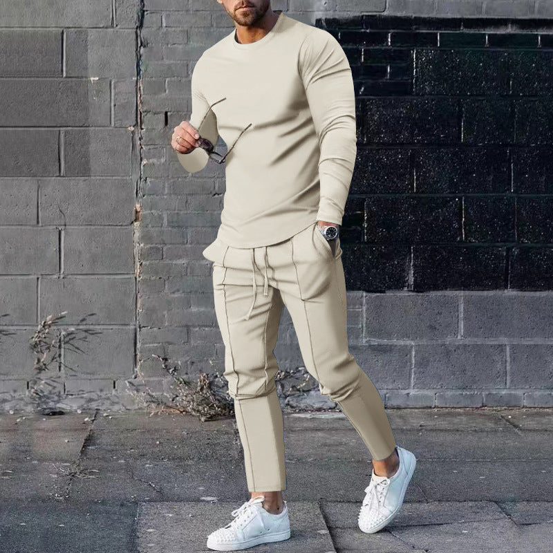 Herren nan eng anliegendes Langarmshirt aus Baumwollstretch mit Rundhalsausschnitt und körperbetonter Passform EB