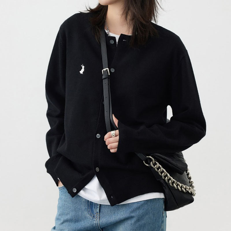 Damen weiche Strickjacke mit feinen Knopfdetails und elegantem Design EB