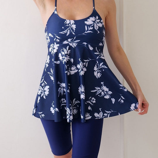 Damen Tankini mit elegantem Schnitt und figurbetonender Passform EB