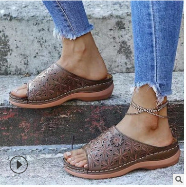 Damen Clogs mit blumenverziertem Design EB