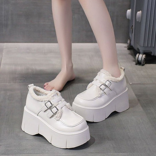 Damen Plüschgefütterte Sneaker mit doppeltem Schnallenverschluss EB