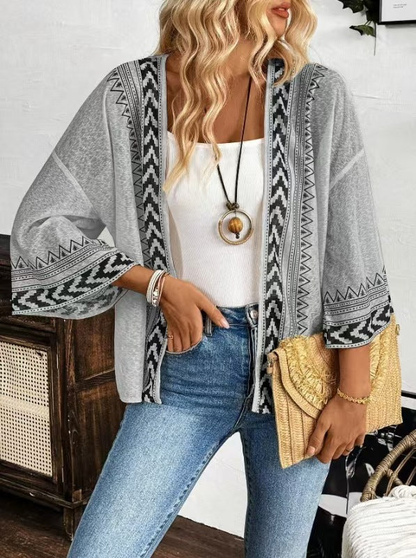 Damen Leichtes und luftiges Strickcardigan mit ethnischem Muster EB