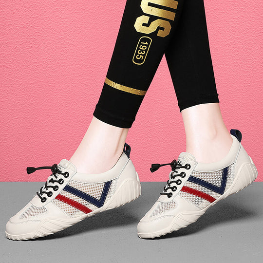 Damen Sportliche Mesh-Sneaker mit rutschfester Sohle und elastischen Schnürsenkeln EB