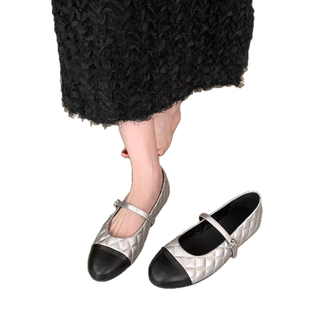 Damen Ballerinas mit elegantem Riemen und glänzendem Metallakzent EB