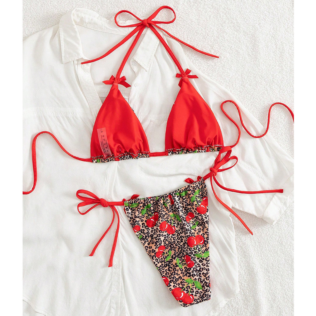 Damen Triangel-Bikini mit floralem Kirschmuster und verspielten Details EB