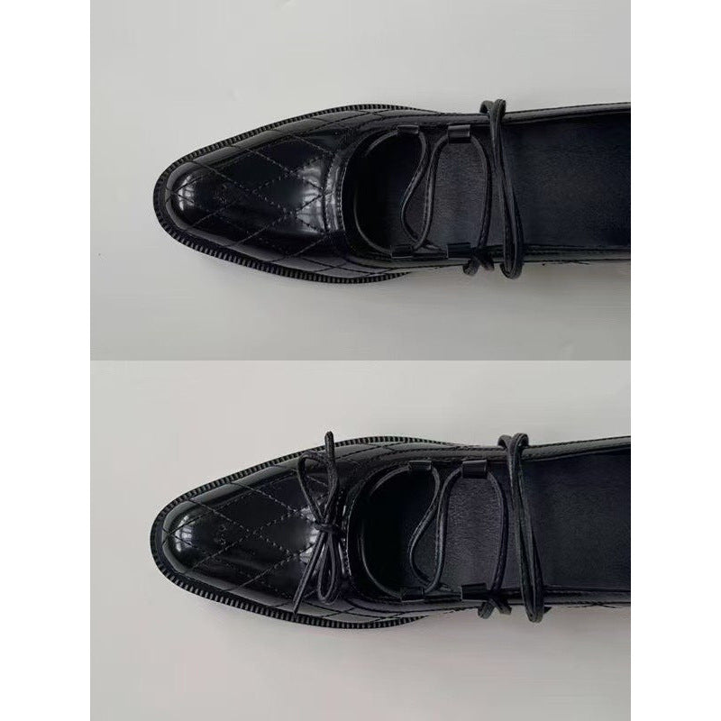 Damen elegante Schnürschuhe mit glänzendem Obermaterial und dekorativem Muster EB