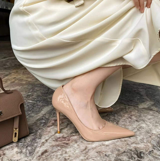 Damen Elegante Stiletto-Pumps mit schmaler Silhouette und glänzender Oberfläche EB