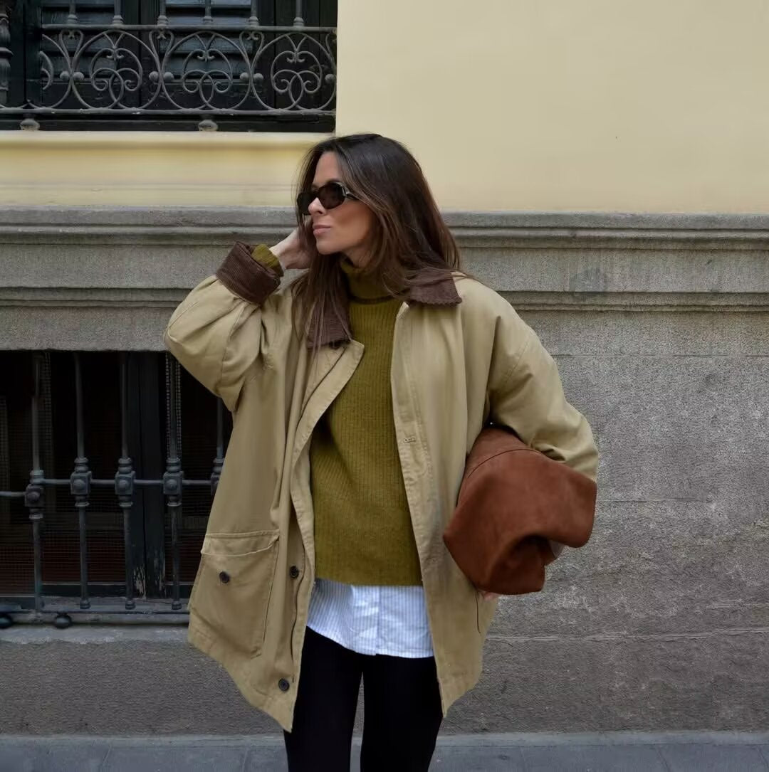 Damen nan kurze Utility-Fieldjacke mit Cordkragen, oversized Schnitt und aufgesetzten Klappentaschen EB