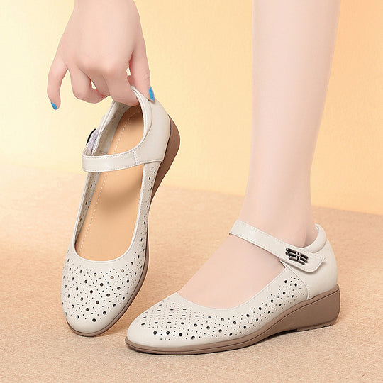 Damen Ballerinas mit verstellbarem Riemen und luftiger Lochoptik EB