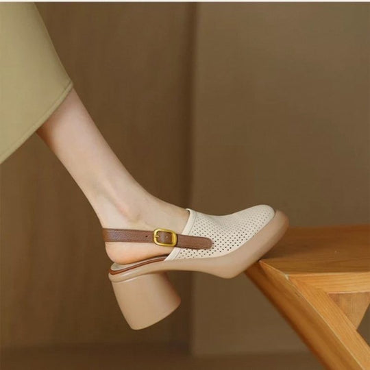 Damen Riemchen-Clogs mit perforierter Oberfläche und komfortablem Blockabsatz EB