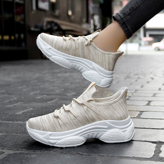 Damen Sportliche Sneaker mit elastischem Halt und atmungsaktiver Oberflächenstruktur EB