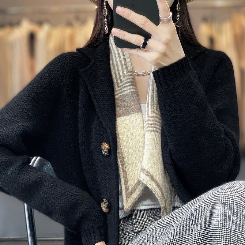 Damen Strickjacke mit oversized Schnitt und lässigem Kragen EB