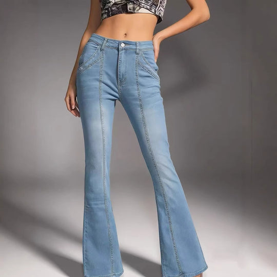 Damen nan hochgeschnittene taillierte Flared-Jeans mit mittiger Nahtführung und figurformender Hüftpartie EB