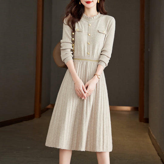 Damen Strickkleid mit eleganter Rückenansicht und hochgeschlossenem Kragen EB