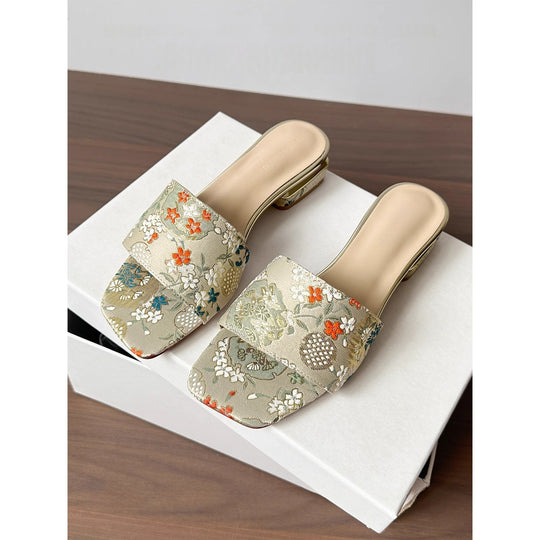 Damen Bestickte Brokat‑Mules mit quadratischer Zehenpartie und niedrigem geformtem Blockabsatz EB