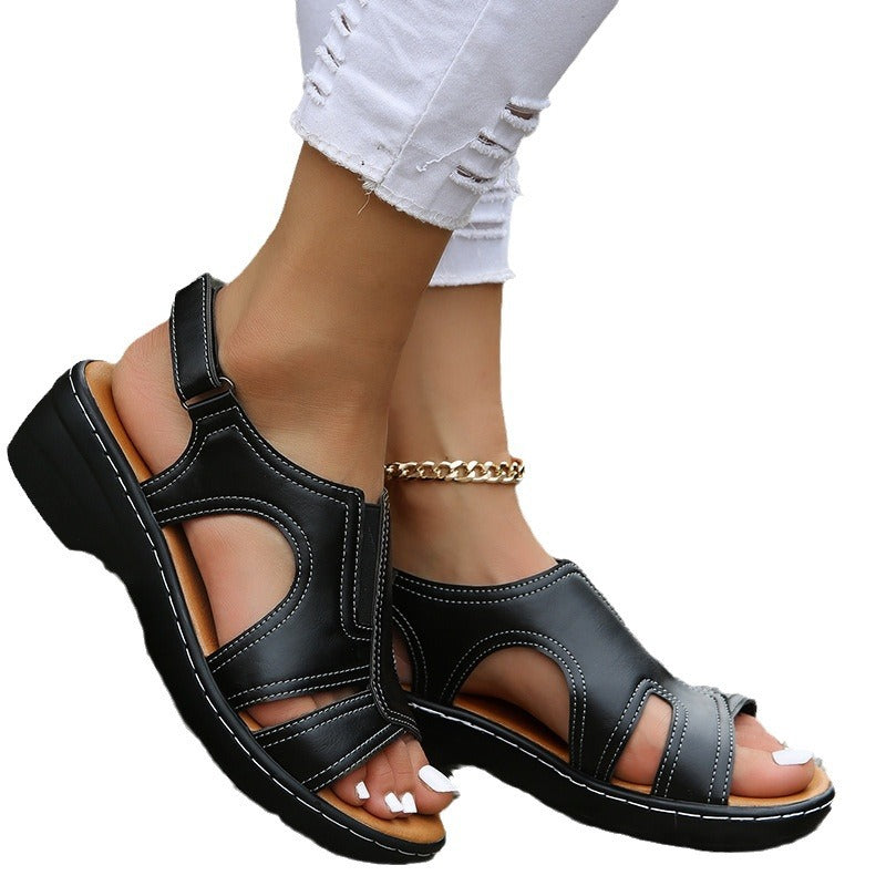 Damen Bequeme und stilvolle Sandalen mit einzigartigem Schnitt EB