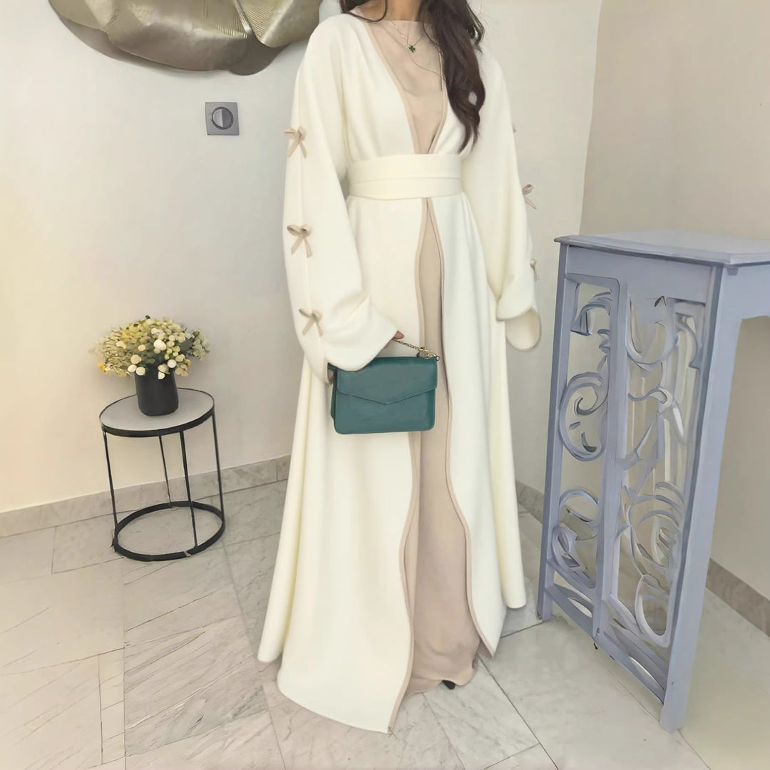 Damen nan elegante Abaya-Kaftan mit weitem Trompetenärmel, kontrastierender Passe und Wickelgürtel EB