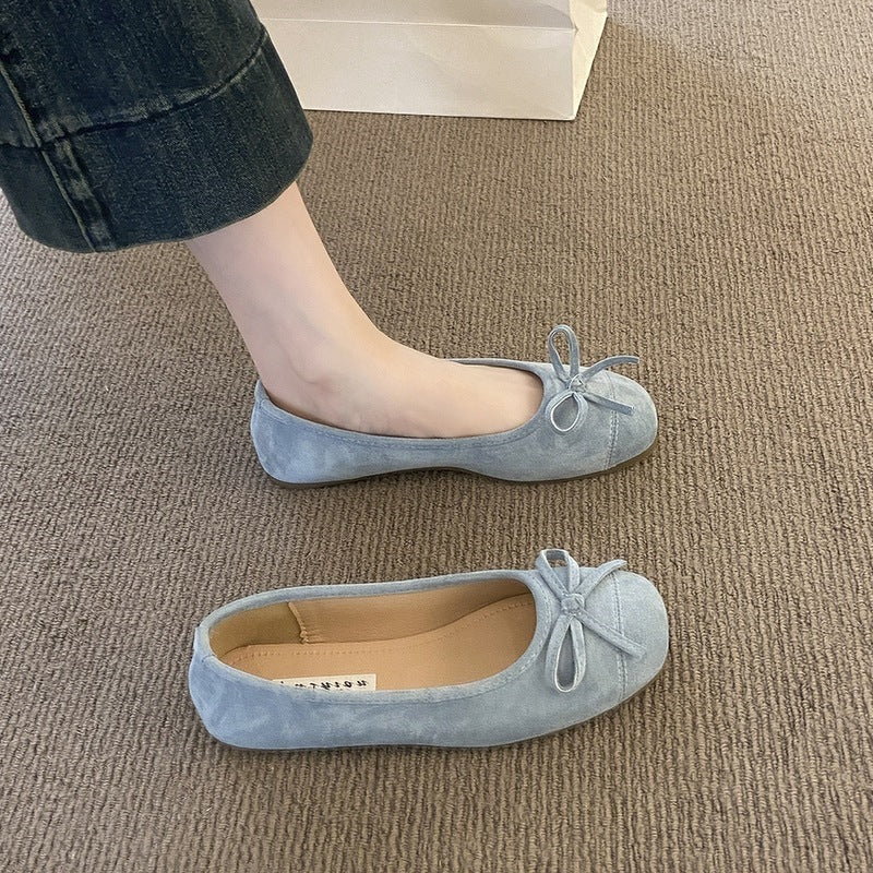 Damen elegante Ballerinas mit schimmernder Oberfläche und zarter Schleifen-Applikation EB