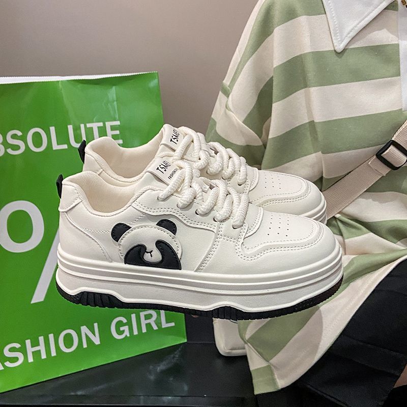 Damen Sneakers mit attraktivem Pandadesign von EB