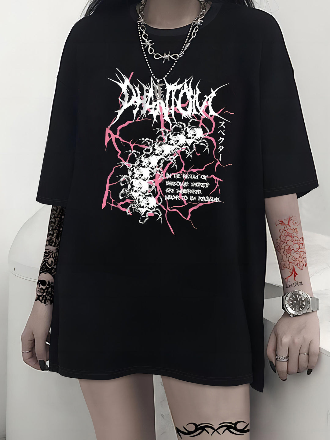Damen T-Shirt mit künstlerischem Skelettmotiv und einzigartigem Druck EB