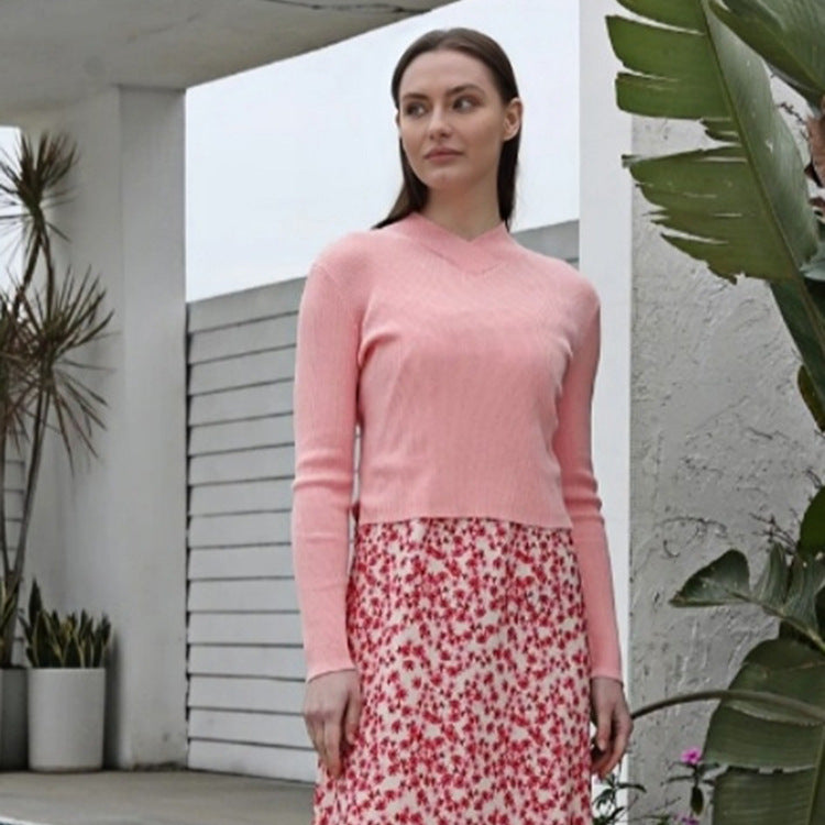 Damen Kombination aus modischem Pullover und Maxirock mit floralen Mustern EB