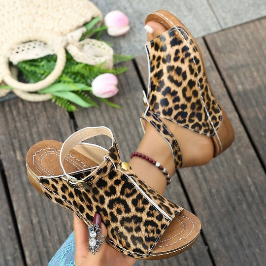 Damen Wedge-Sandaletten mit Leopardenmuster EB