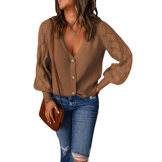 Damen Strickjacke mit romantischem Rippmuster und eleganten Knopfdetails EB