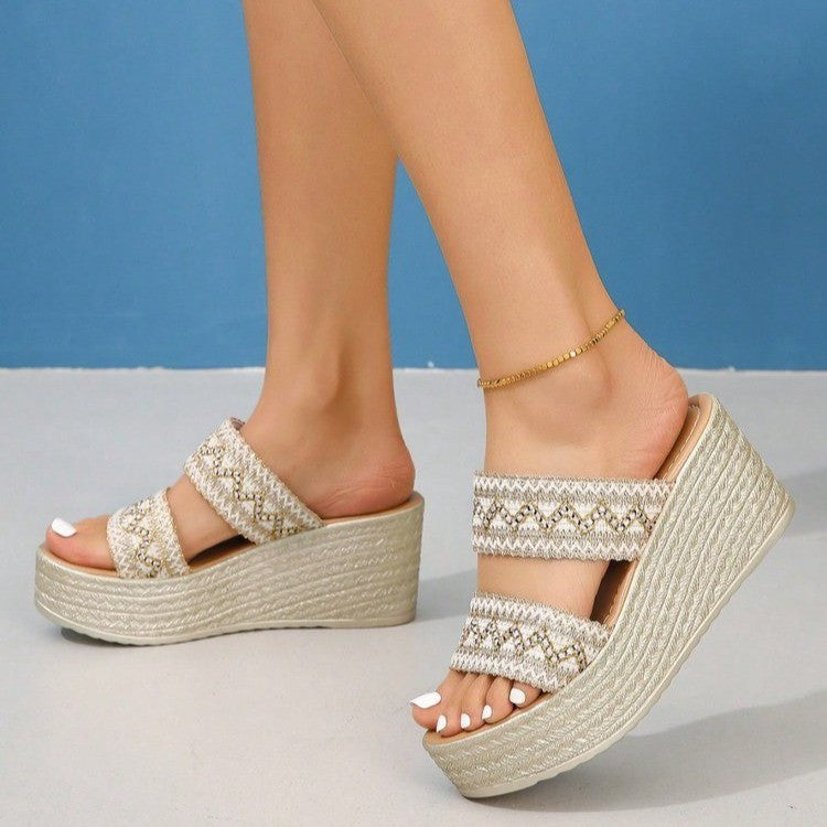 Damen Plateau-Sandalen mit raffiniertem Riemen-Design und weichem Fußbett EB