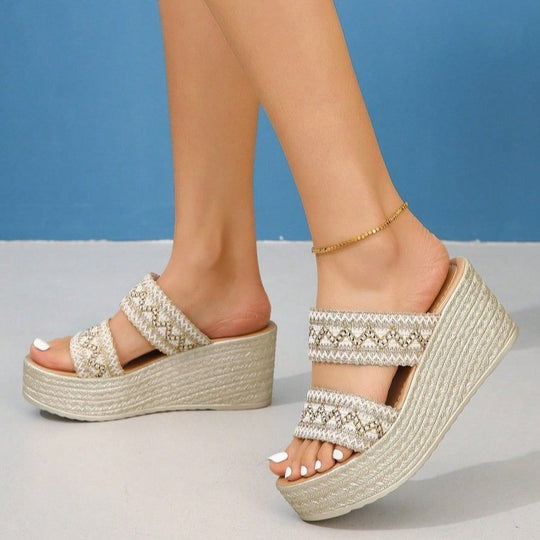 Damen Plateau-Sandalen mit raffiniertem Riemen-Design und weichem Fußbett EB
