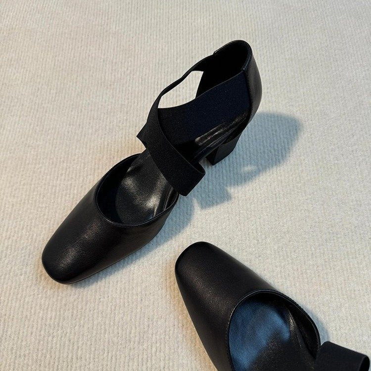 Damen elegante Ballerinas mit geschmackvoller Überkreuz-Schnürung und komfortablem Blockabsatz EB